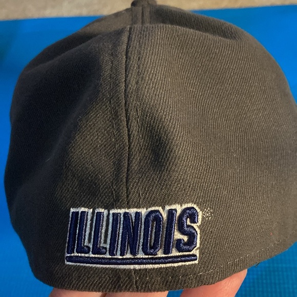 Illinois Fighting Illini hat - Picture 3 of 6